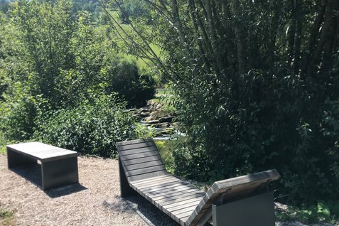 Rastplatz an der Kleinen Erlauf &copy; Stefan Hackl, Eisenstraße