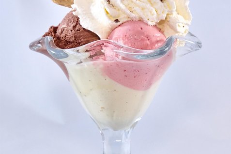 Eisbecher Zuser