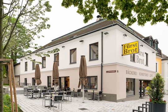 facebook_1637598276692_6868585002325597365-003 facebook_1637598276692_6868585002325597365-003